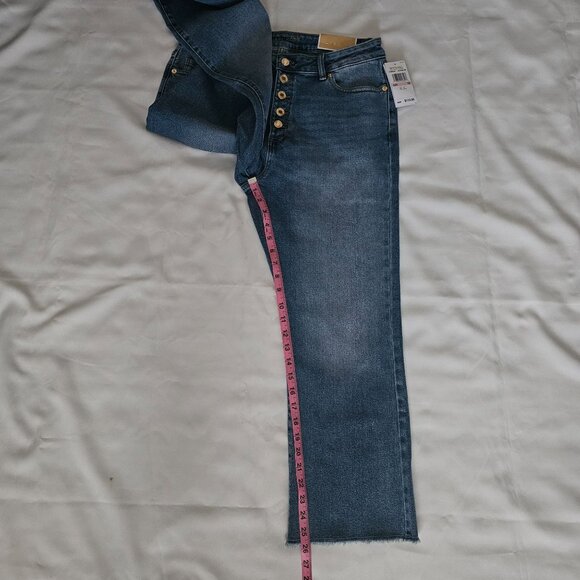 MICHAEL Michael Kors Women's SELMA Stone Wash Crop Flare Jeans Size 10 NWT - Picture 15 of 15